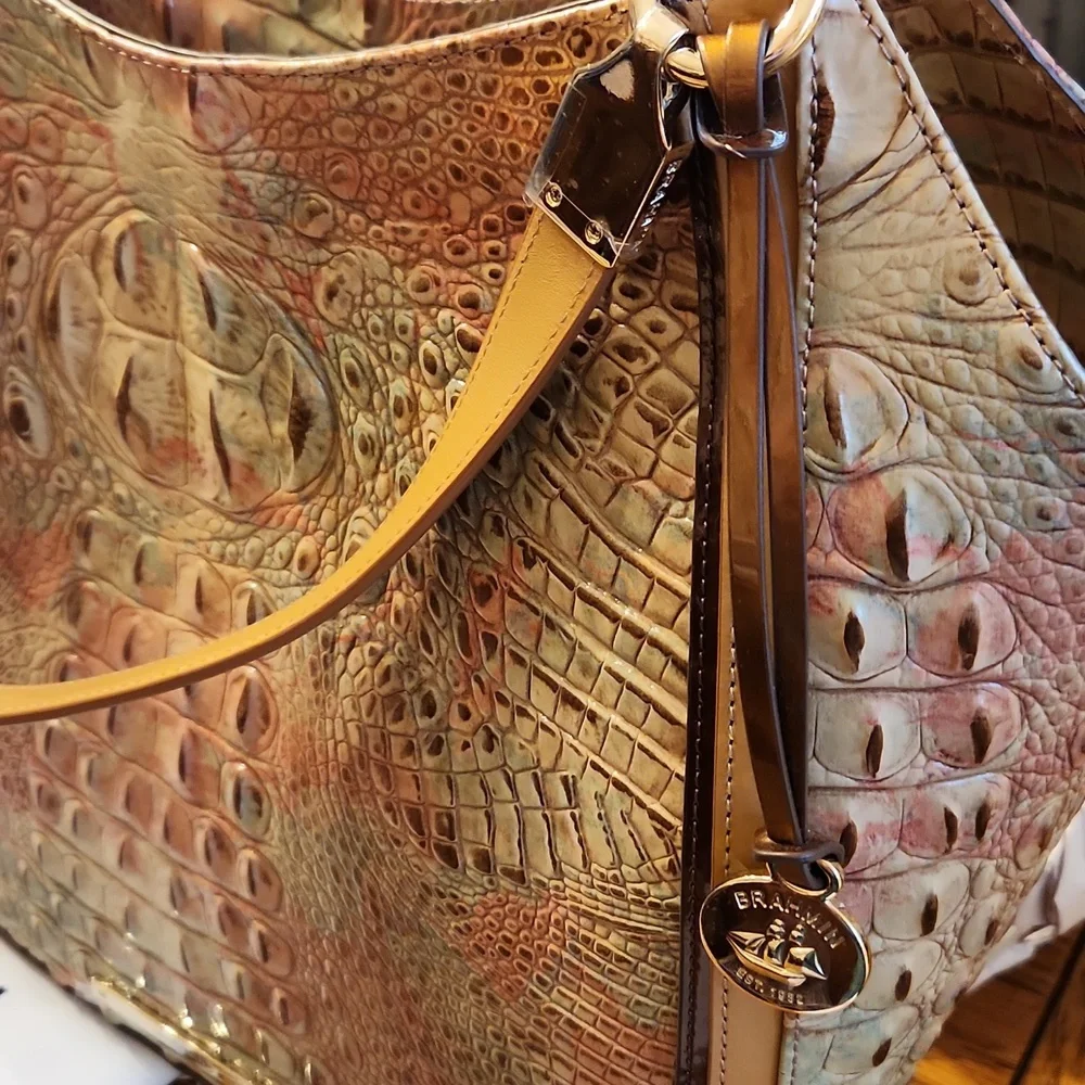 Brahmin, NWT, Women's Handbag, Cover included, Genuine Leather - Picture 6 of 14